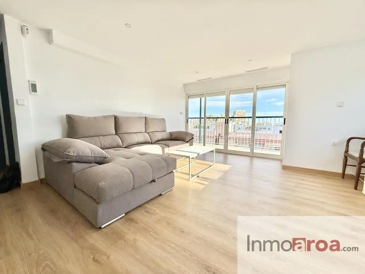 Sala d'estar de Pis de lloguer en La Pobla de Farnals amb Aire condicionat, Calefacció i Terrassa