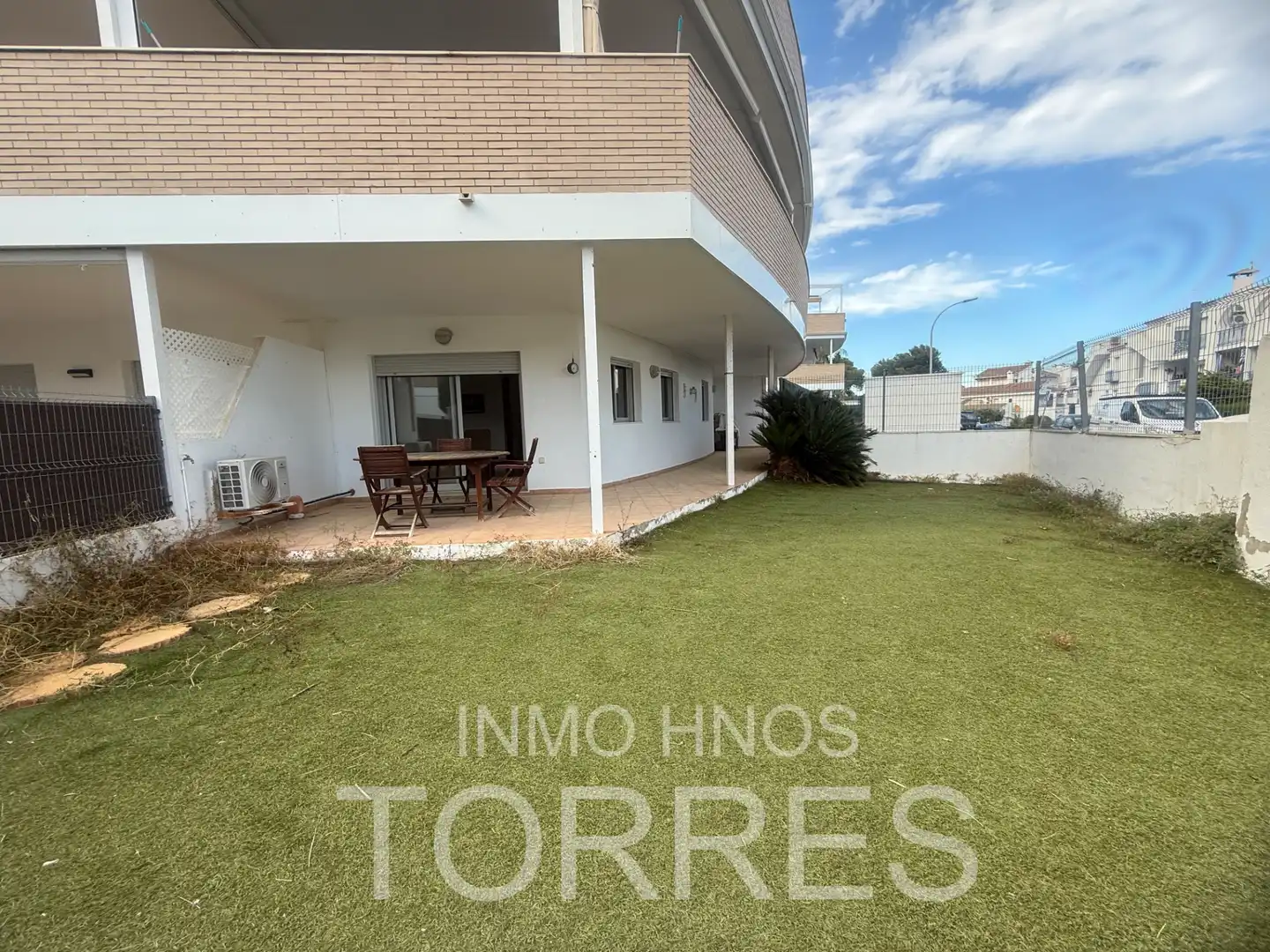 Vista exterior de Apartament en venda en Peñíscola / Peníscola amb Aire condicionat, Jardí privat i Terrassa
