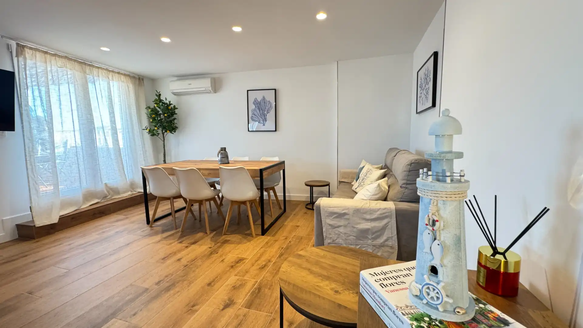Esszimmer von Wohnung zur Miete in Motril mit Klimaanlage, Parkett und Terrasse