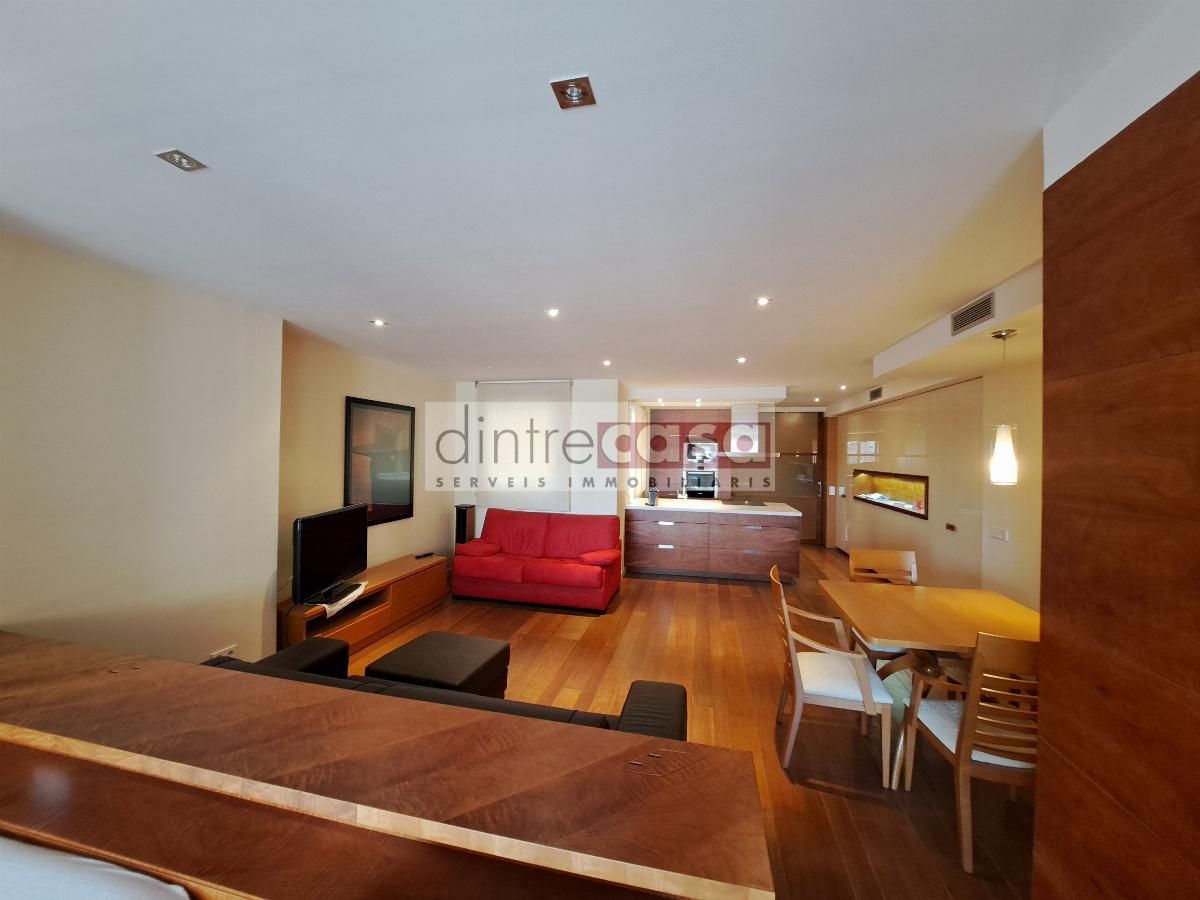 Sala d'estar de Loft en venda en  Barcelona Capital amb Calefacció i Forn