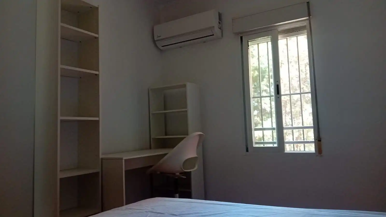 Dormitori de Apartament de lloguer en Granada