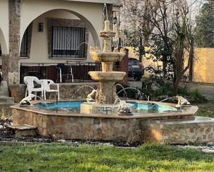 Swimming pool of House or chalet for sale in Ciudad Real Capital  with Air Conditioner, Heating and Private garden