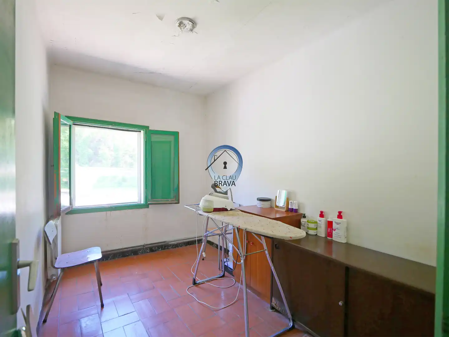 Country house zum Verkauf in Bescanó mit Heizung, Privatgarten und Terrasse