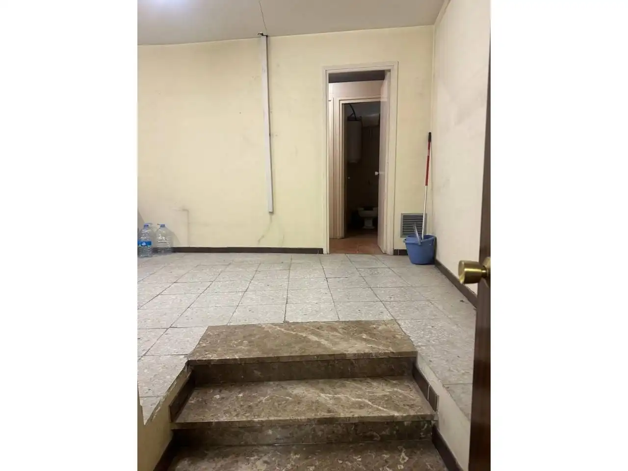 Local comercial de lloguer a Avenida Catalunya, imagen 5