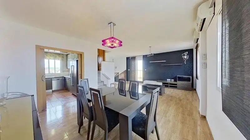 Esszimmer von Dachboden zum Verkauf in Cúllar Vega mit Terrasse und Balkon