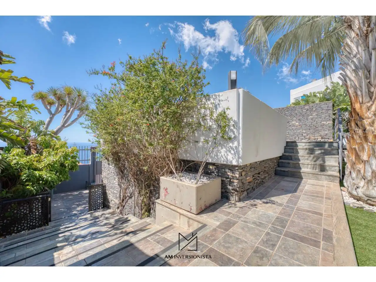 Vista exterior de Casa o chalet en venta en El Rosario con Aire acondicionado, Calefacción y Jardín privado