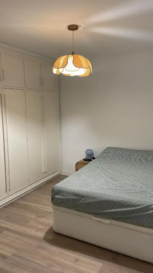 Schlafzimmer von Wohnung zum Verkauf in Terrassa mit Möbliert
