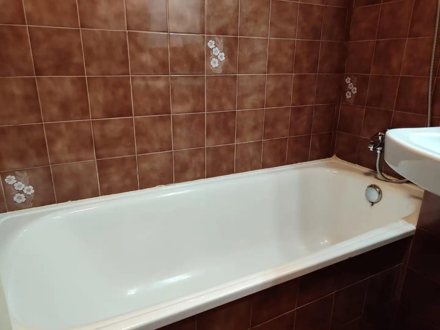 Bathroom of Flat for rent in Oviedo   with Heating and Furnished