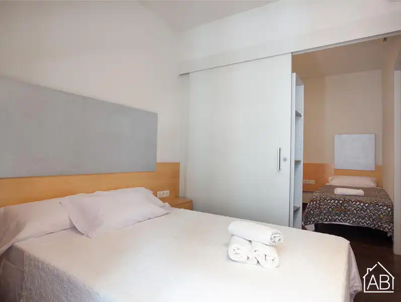 Habitación de Apartamento en venta en Barcelona con Amueblado y Balcón