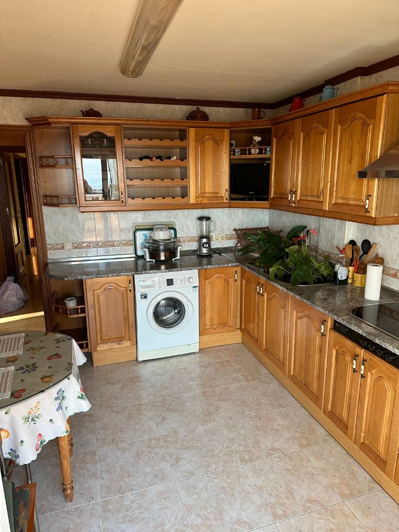 Cuina de Àtic de lloguer en Benalmádena amb Aire condicionat, Calefacció i Terrassa