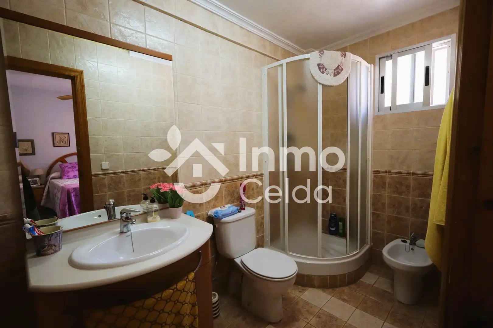 Bany de Casa o xalet en venda en Godelleta amb Aire condicionat, Calefacció i Jardí privat