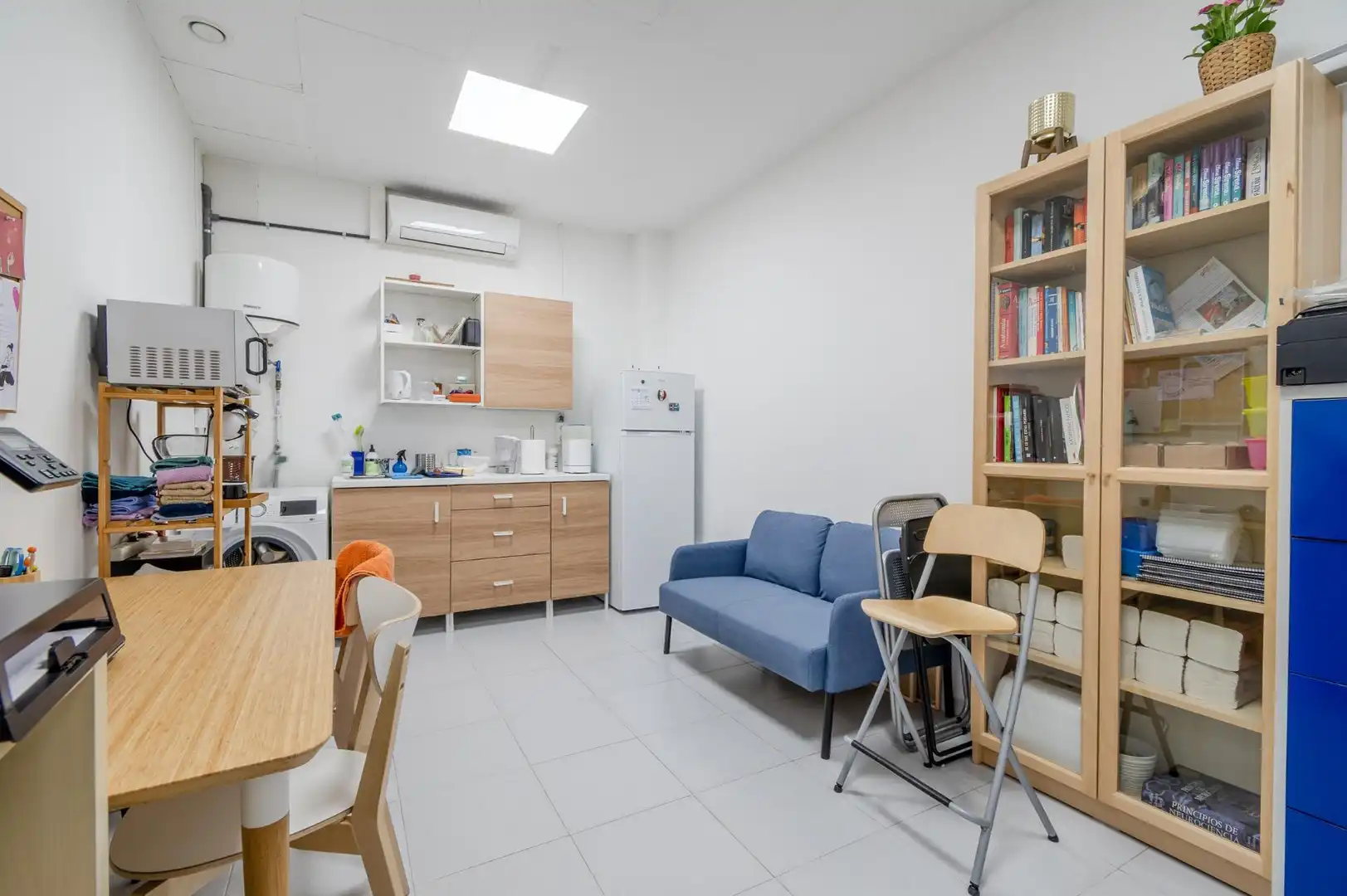 Cuina de Local en venda en Girona amb Aire condicionat