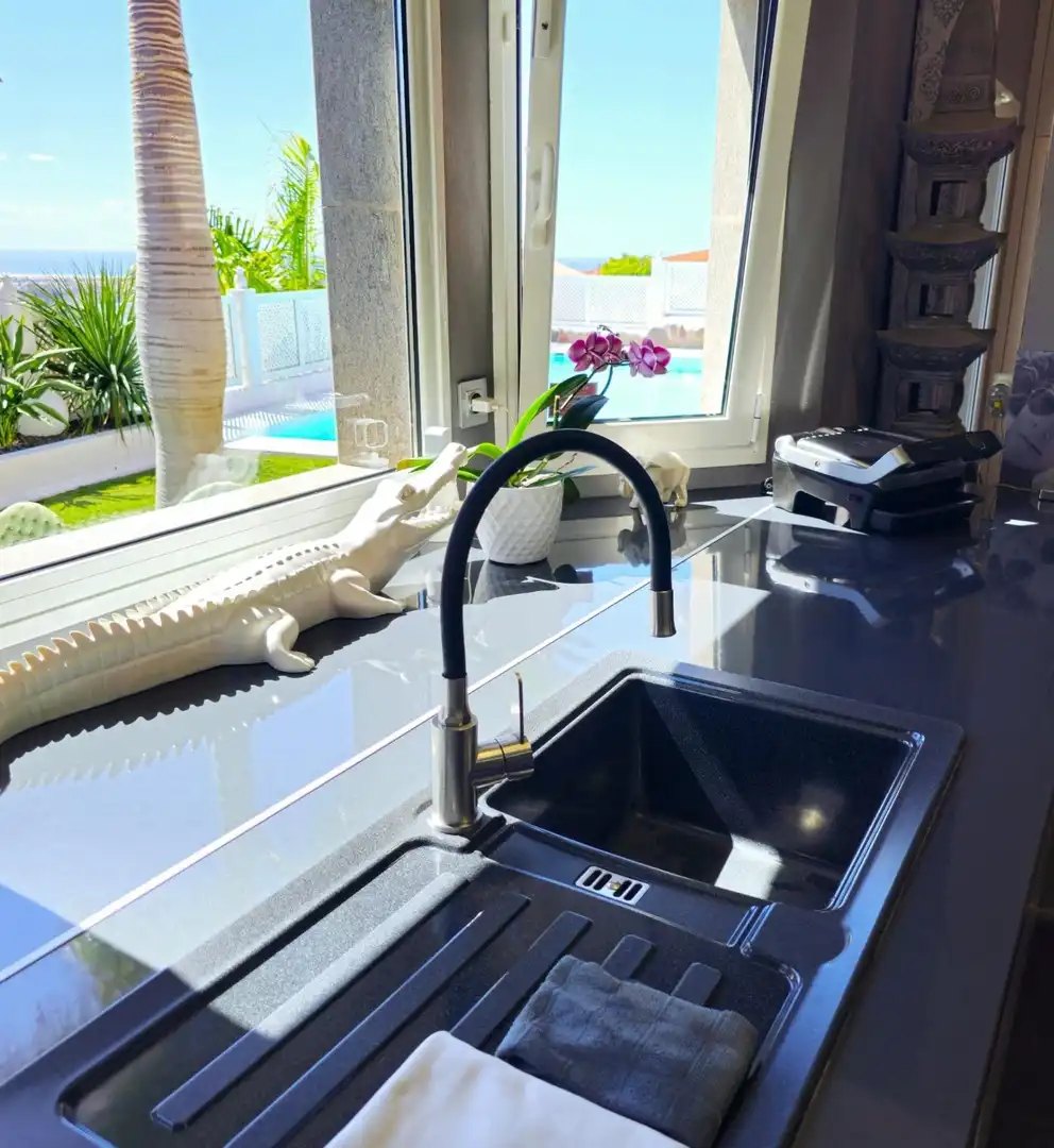 Cocina de Casa o chalet en venta en San Bartolomé de Tirajana con Aire acondicionado, Terraza y Piscina