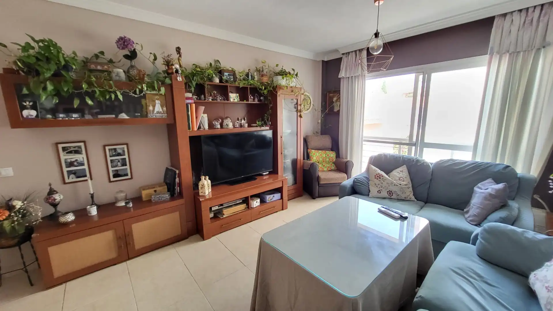 Sala de estar de Piso en venta en Rincón de la Victoria con Aire acondicionado, Trastero y Amueblado