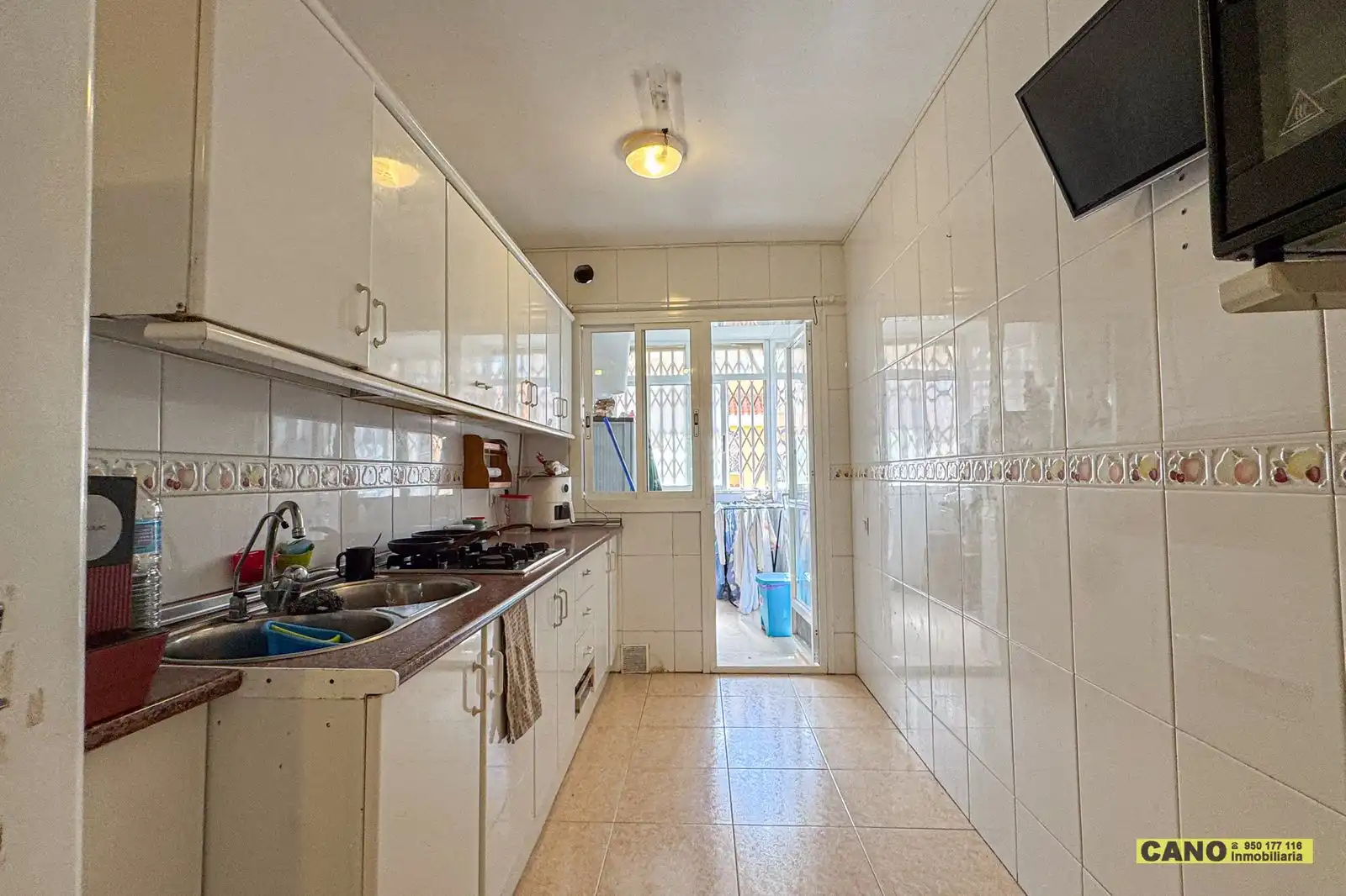 Cocina de Piso en venta en Roquetas de Mar con Terraza, Trastero y Piscina