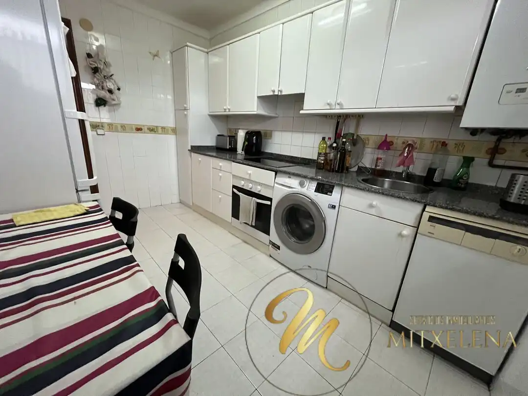 Cocina de Piso en venta en Sopela con Calefacción