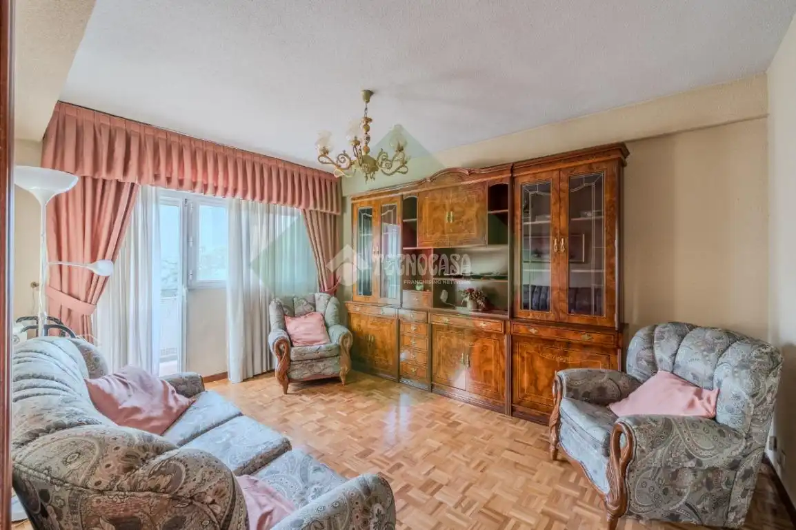 Sala de estar de Piso en venta en Madrid con Calefacción y Parquet
