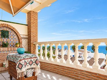 Villa zum Verkauf in Avenida Andalucía
