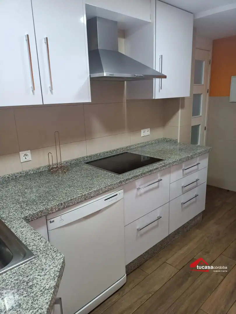 Flat for rent in Ciudad Jardín - Zoco
