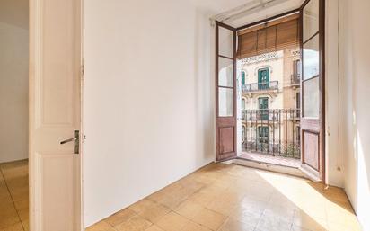 Flat for sale in  Barcelona Capital  with Balcony