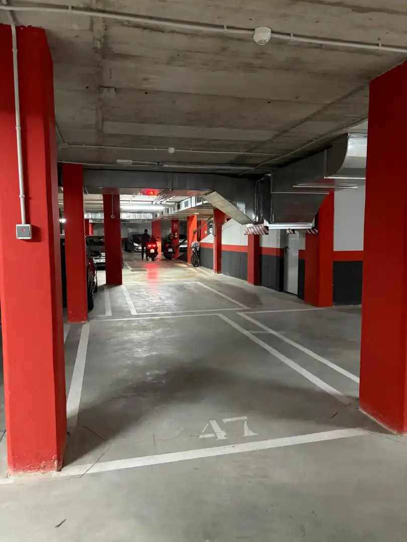 Einzelparkplatz mit Aufzug zur Miete in Avinguda de Can Bellet 43, imagen 2