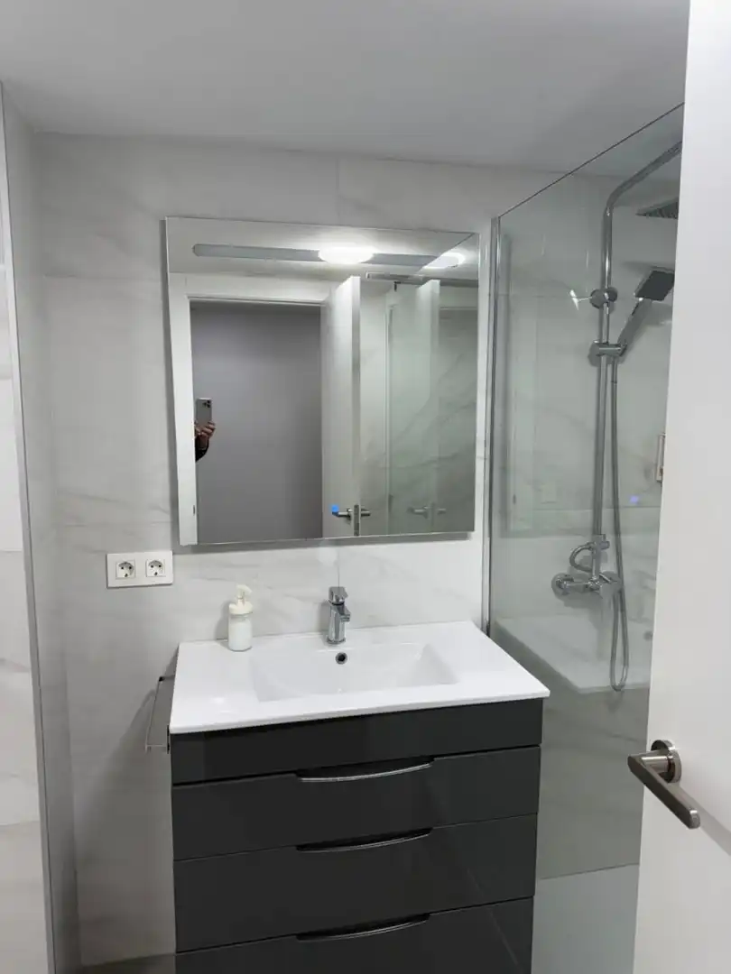 Badezimmer von Wohnung zum Verkauf in Valencia mit Klimaanlage, Parkett und Alarm