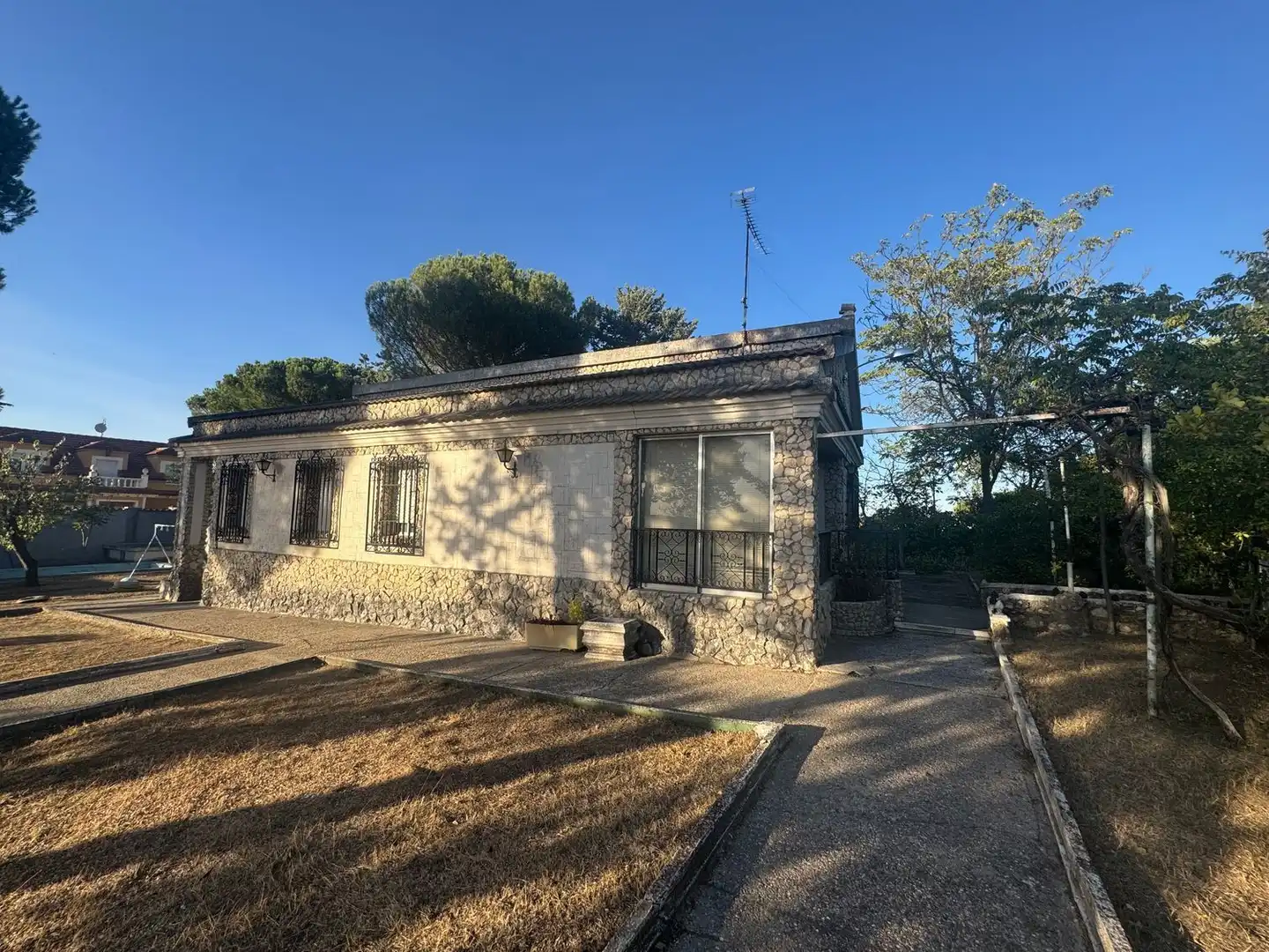 Vista exterior de Casa o chalet en venta en Villanueva de Duero con Jardín privado, Terraza y Trastero