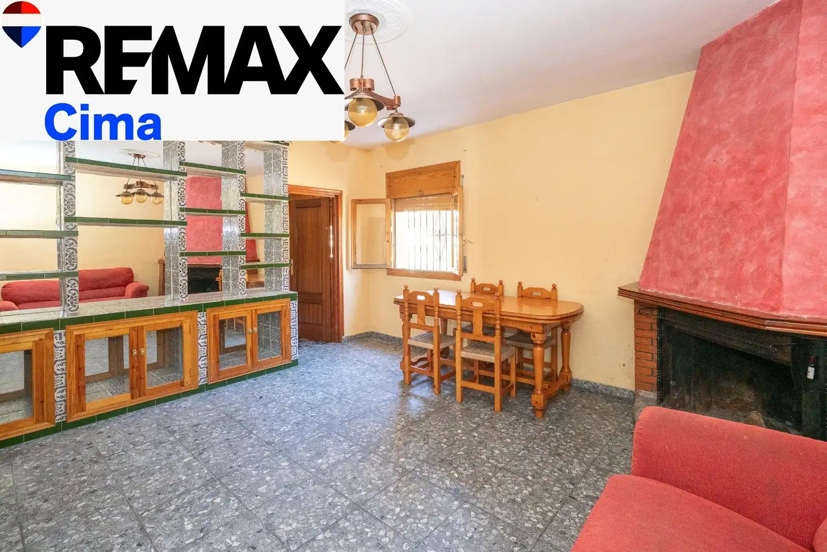 Vista exterior de Casa o chalet en venta en Baza con Terraza y Balcón