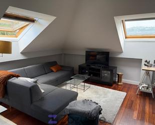 Sala d'estar de Dúplex de lloguer en Castro-Urdiales amb Calefacció, Parquet i Terrassa
