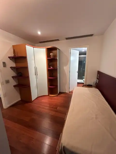 Habitación de Casa o chalet en venta en Barcelona con Aire acondicionado, Calefacción y Jardín privado