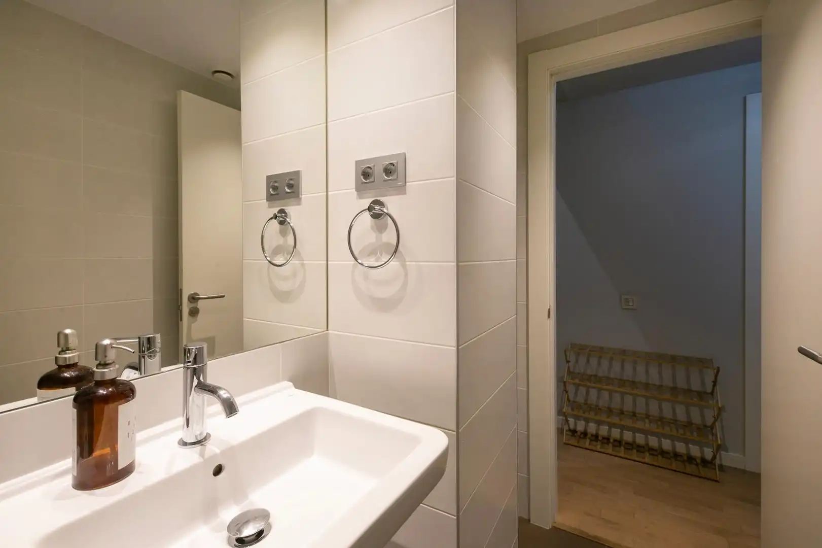 Bathroom of Duplexes for sale in Barcelona  with Parquet flooring, Furnished and Community pool