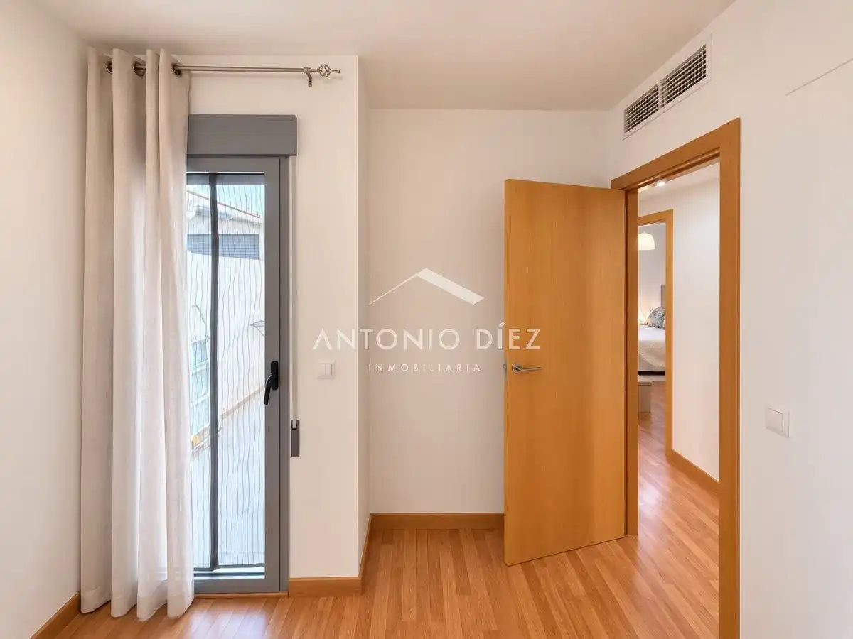 Flat for rent in Aspe  with Air Conditioner, Storage room and Balcony