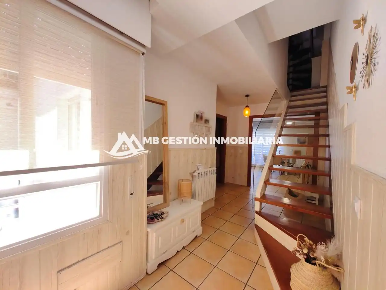 Maisonette zum Verkauf in Fuenlabrada mit Klimaanlage, Heizung und Terrasse