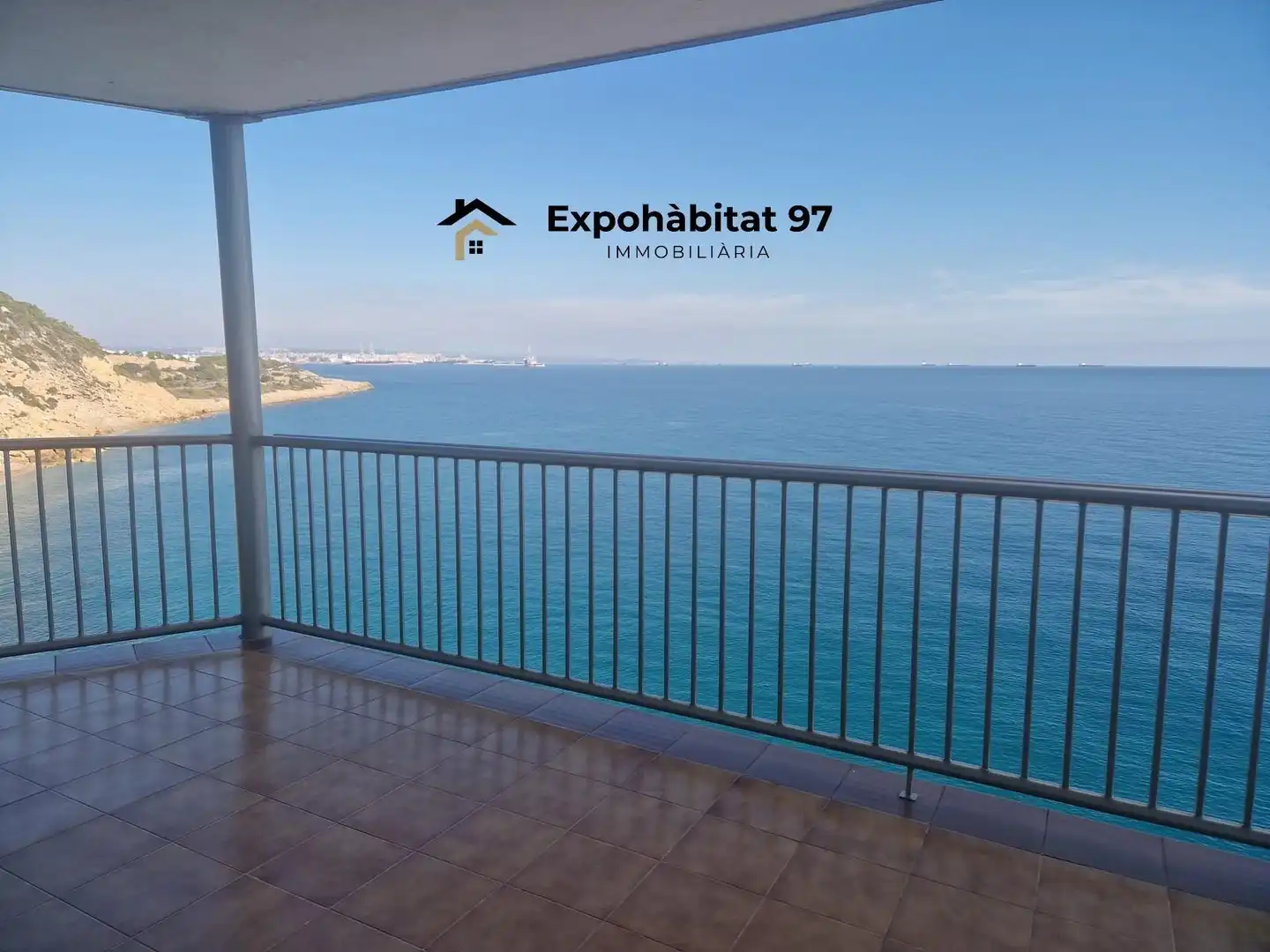 Habitación de Apartamento en venta en Salou con Calefacción, Terraza y Amueblado
