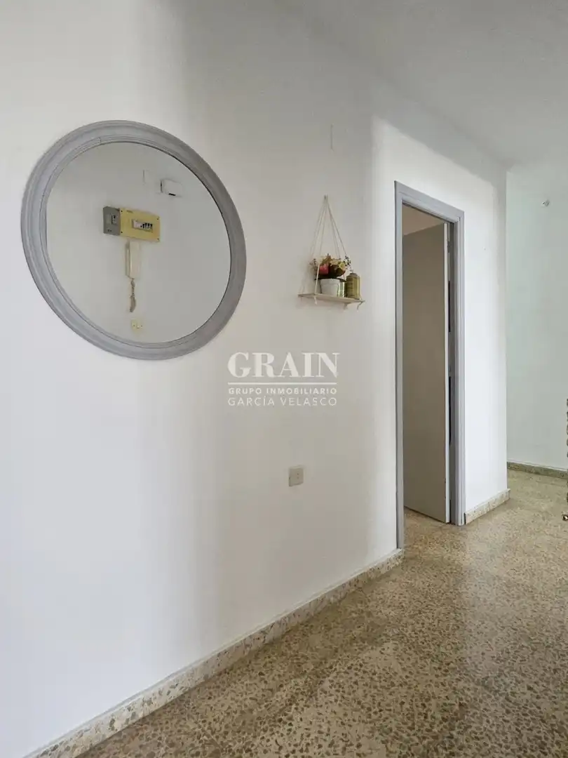 Piso en venta en Albacete con Balcón