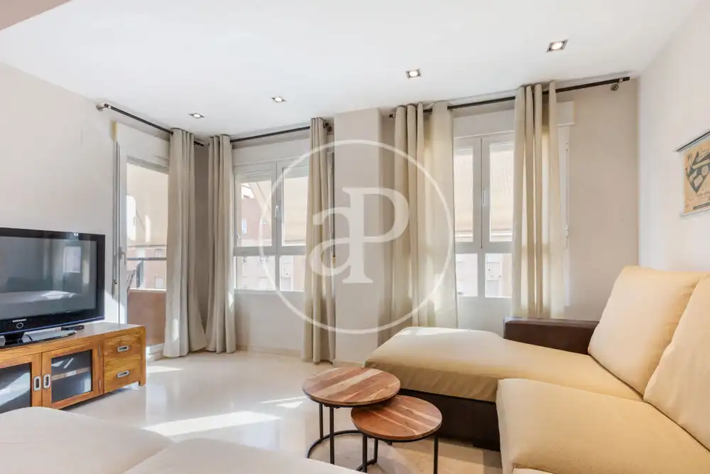 Sala d'estar de Pis de lloguer en Valencia amb Aire condicionat, Calefacció i Jardí privat