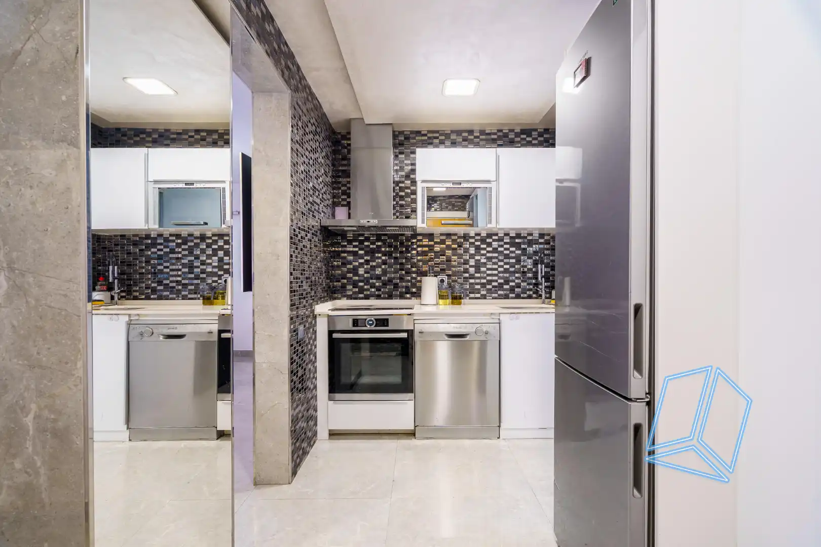 Cocina de Planta baja en venta en Barcelona con Amueblado y Horno