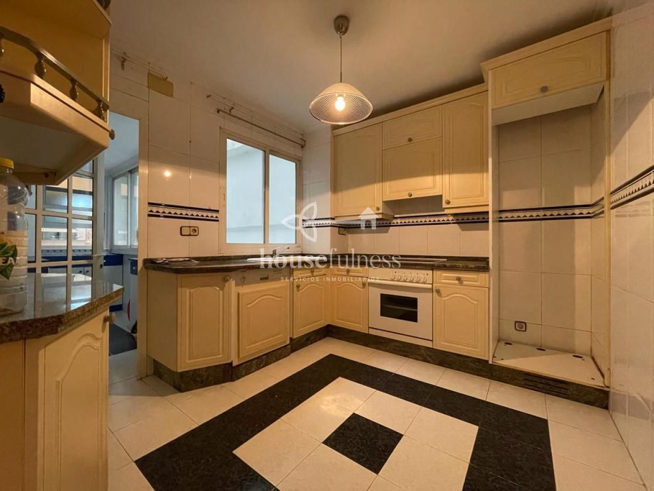 Cocina de Piso en venta en Ferrol con Calefacción y Terraza