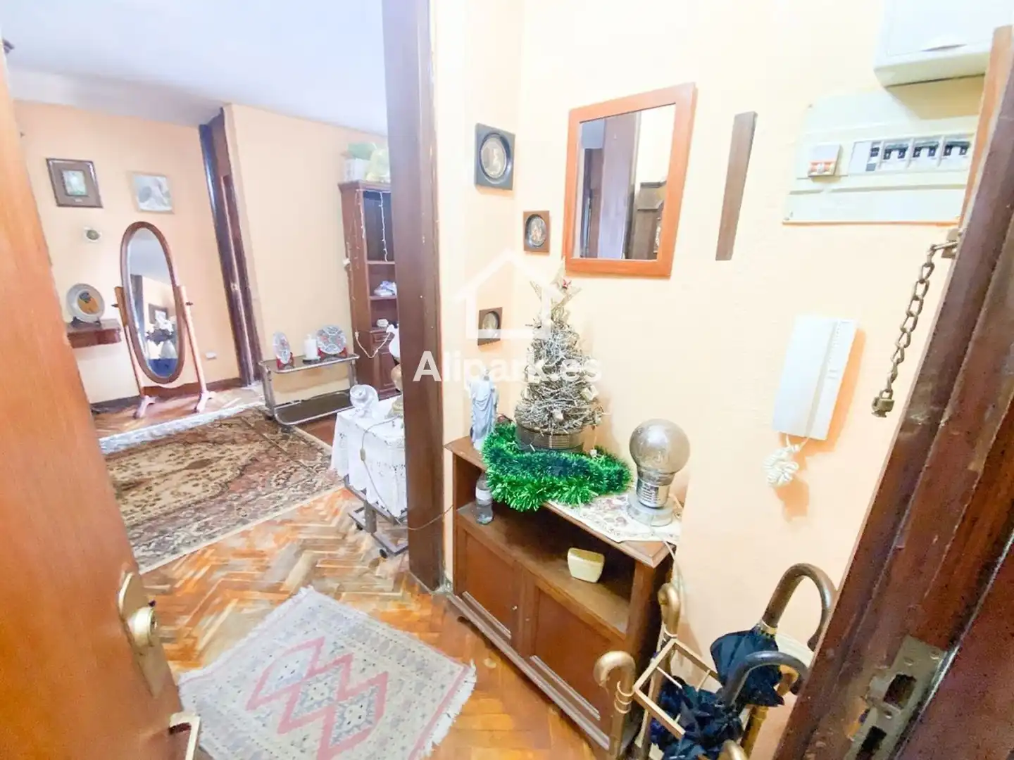 Piso en venta en Alicante / Alacant con Aire acondicionado, Terraza y Balcón