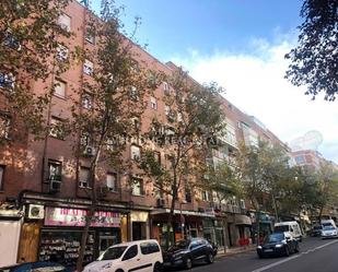 Exterior view of Premises for sale in  Madrid Capital  with Air Conditioner, Terrace and Furnished