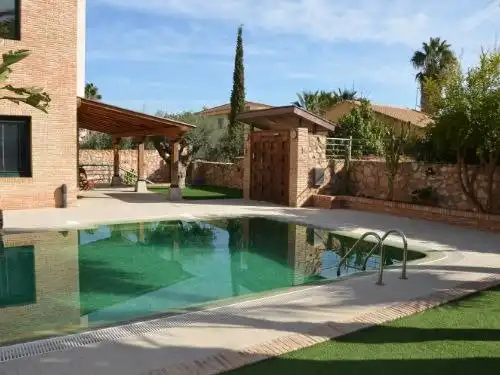 Chalet con piscina en venta en Altorreal - El Chorrico, imagen 2