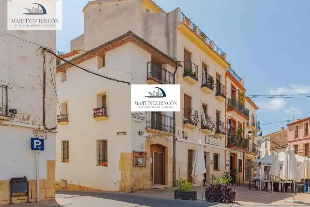 Vista exterior de Edificio en venta en La Nucia