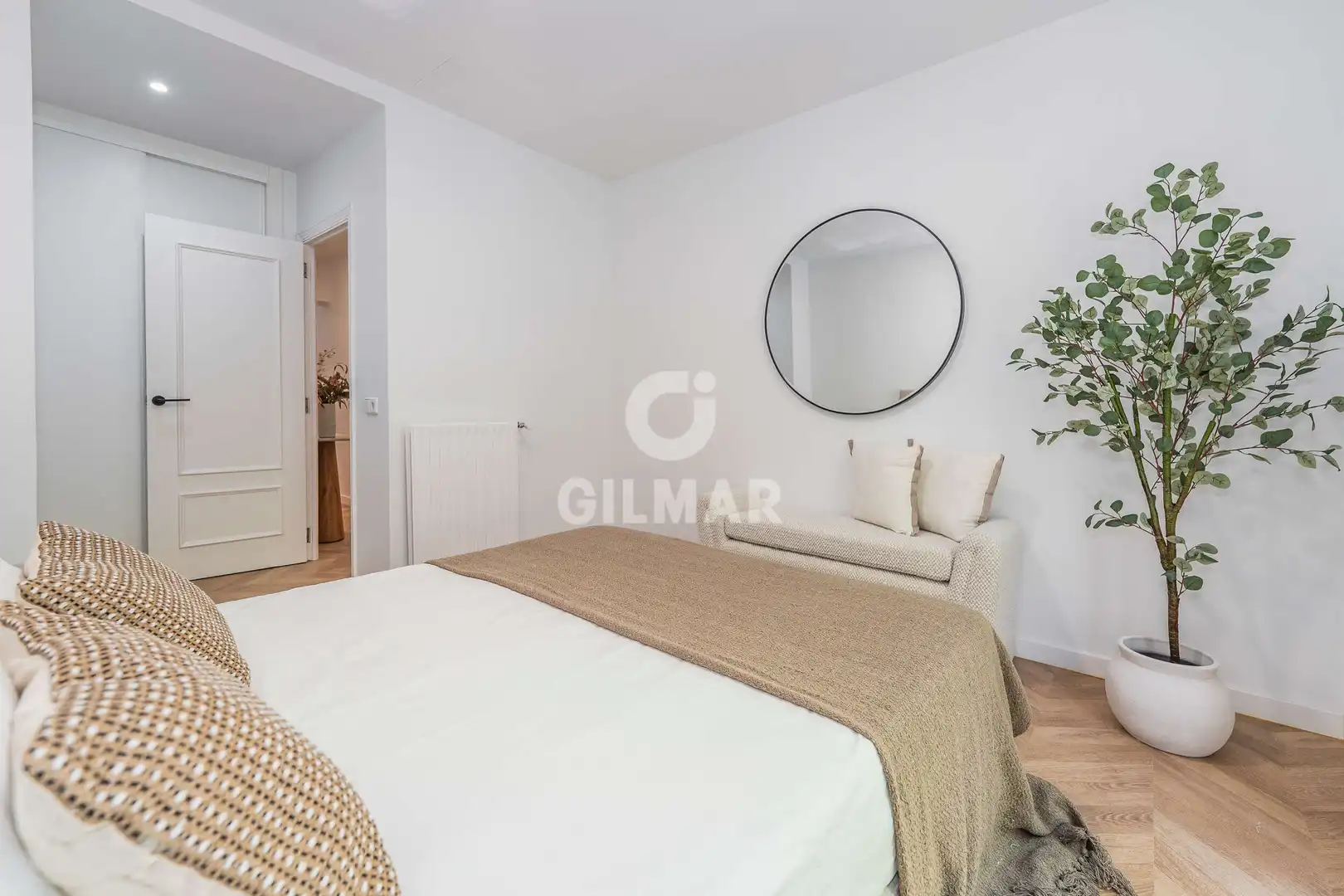 Bedroom of Flat for sale in Madrid  with Heating