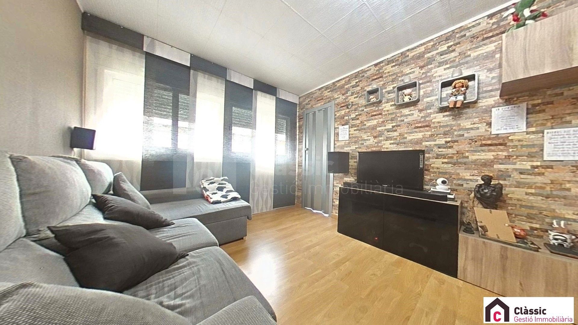 Living room of Flat for sale in Sant Adrià de Besòs  with Storage room