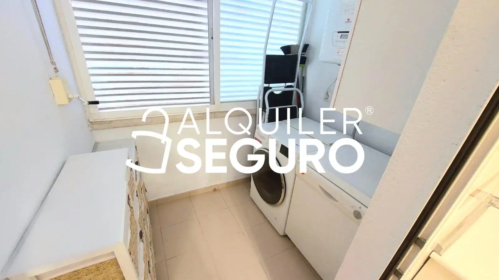 Flat for rent in Madrid  with Air Conditioner, Heating and Furnished