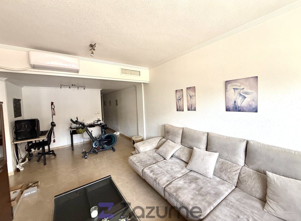 Sala d'estar de Pis de lloguer en Las Torres de Cotillas amb Aire condicionat, Traster i Moblat