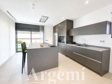 Villa avec balcon à vendre à Palau-solità i Plegamans