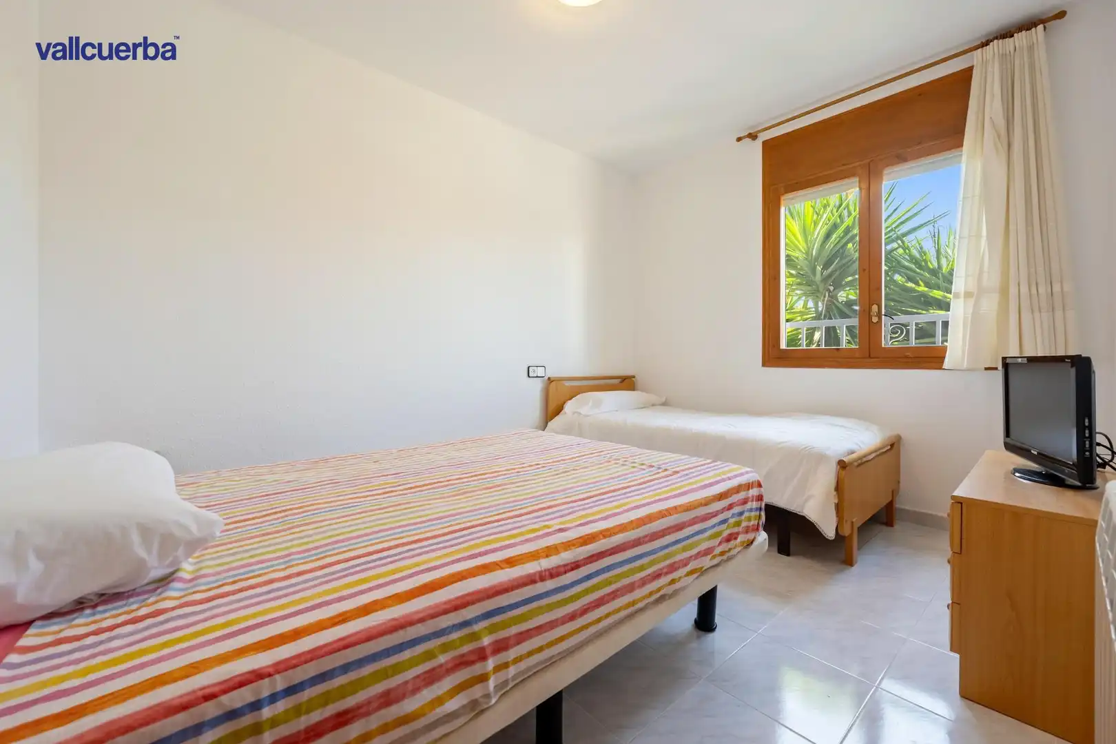 Dormitori de Casa adosada en venda en Cambrils amb Aire condicionat, Calefacció i Jardí privat