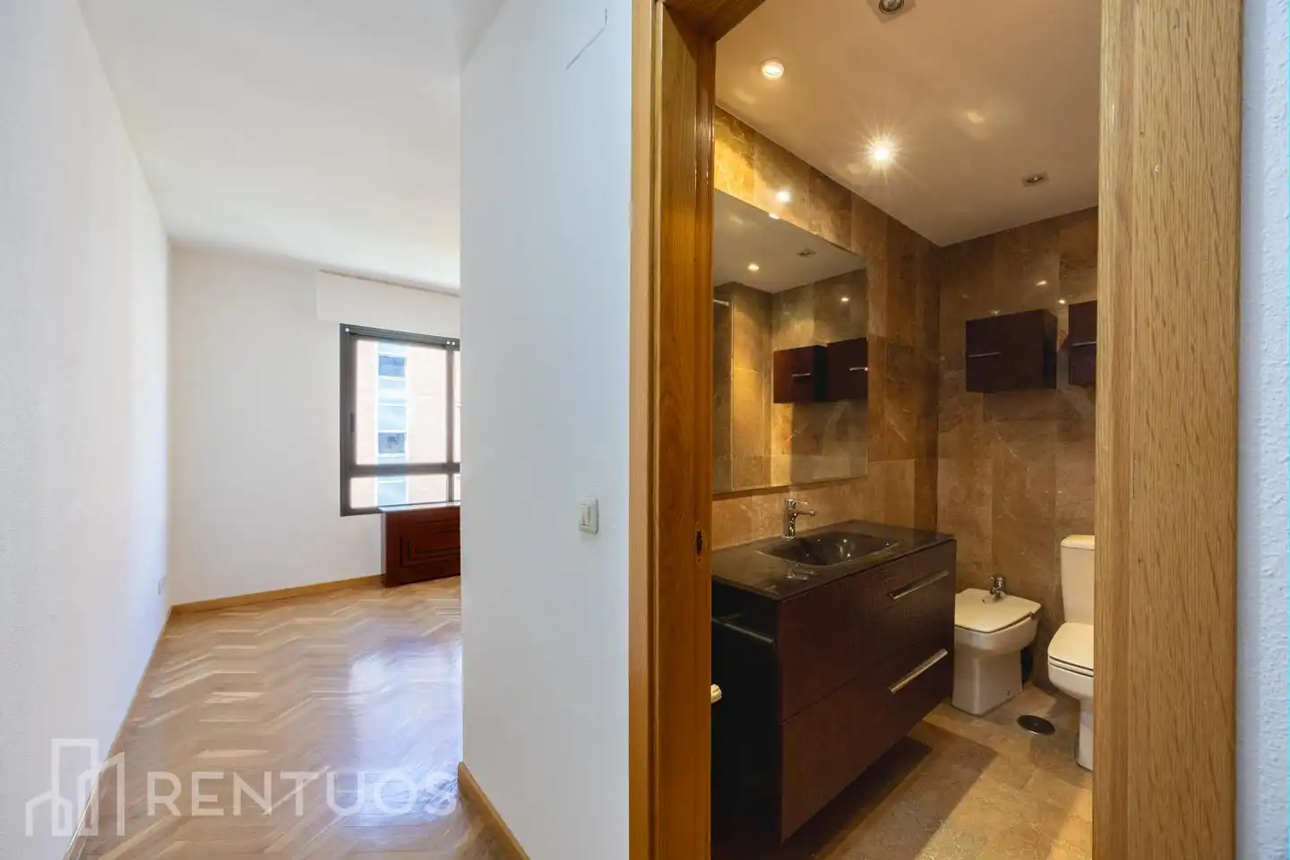 Bedroom of Flat for rent in Madrid  with Air Conditioner, Heating and Parquet flooring
