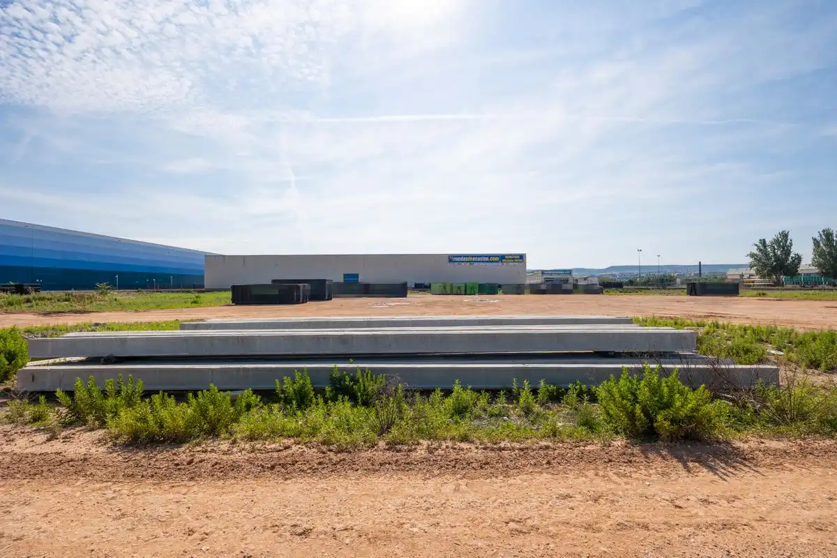 Vista exterior de Terreny industrial en venda en Marchamalo
